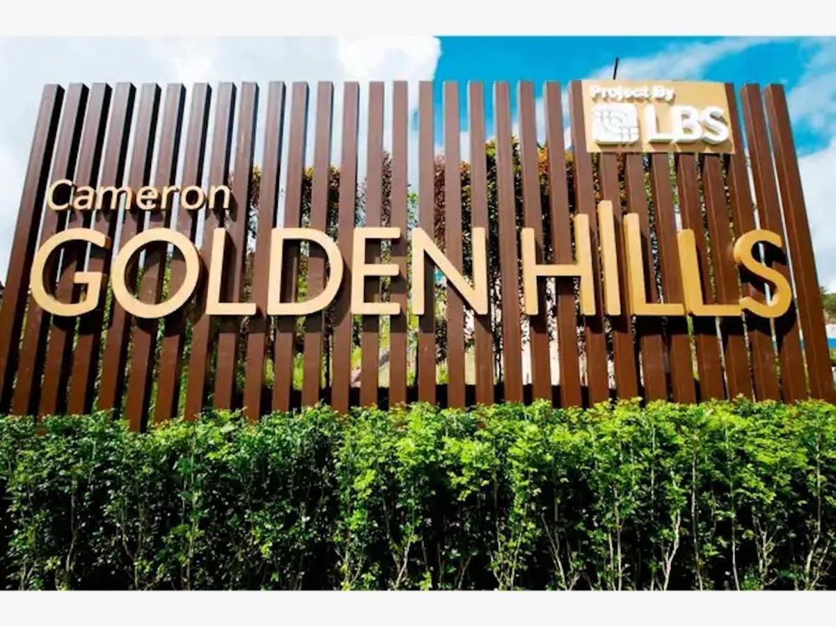 Play At Golden Hills Apartment