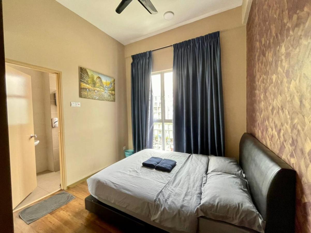 Apartment Play At Golden Hills *