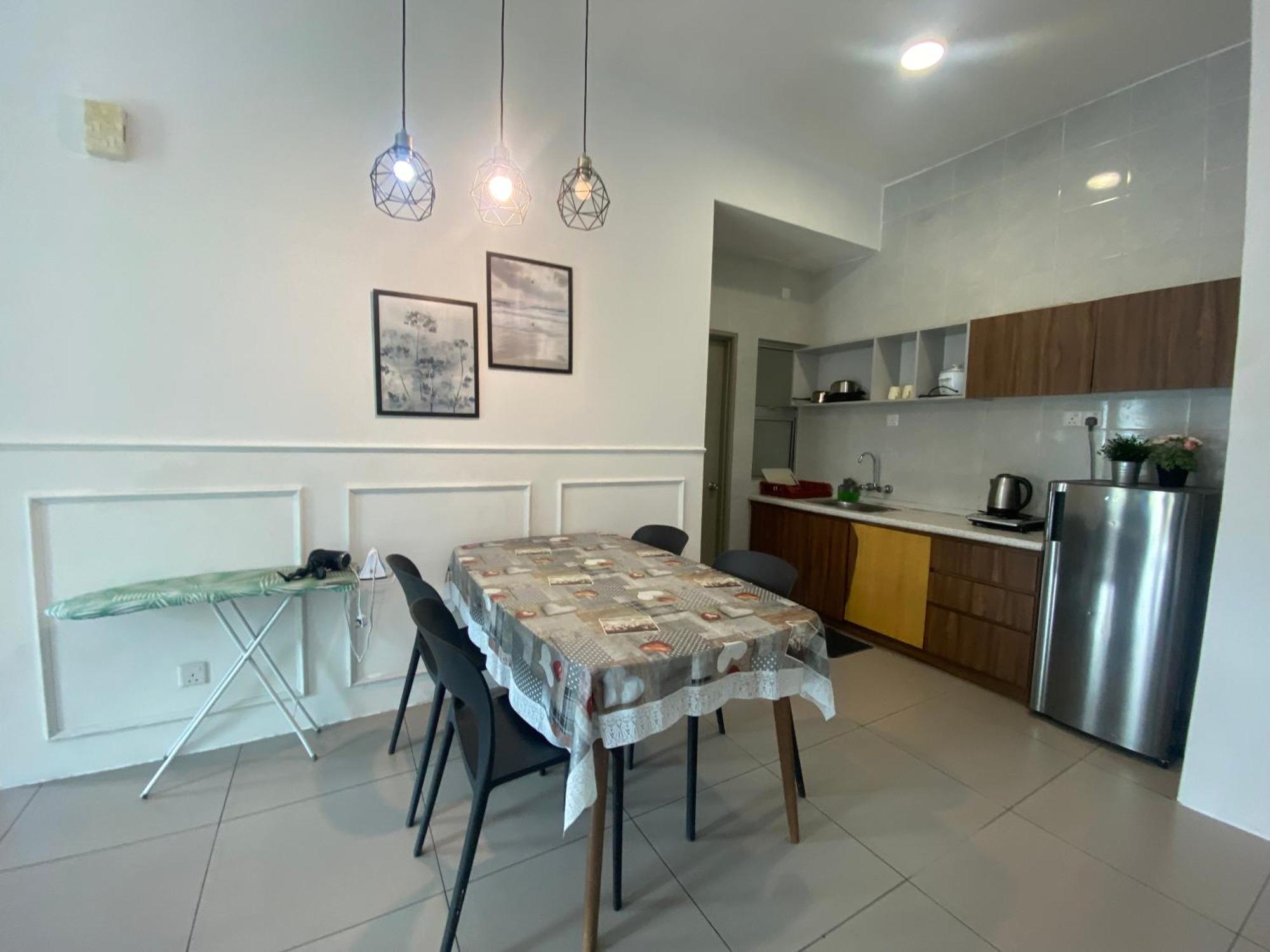 Play At Golden Hills Apartment *